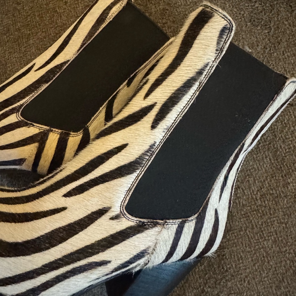 Vintage Zebra Haircalf Chelsea Boots‎ | Chunky Heel | Size 7 - Picture 5 of 16